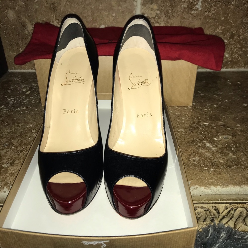 Christian Louboutin Very Prive Platform Pumps